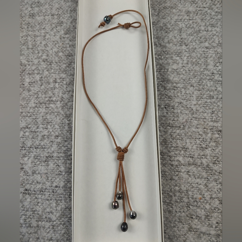 Brown Leather Cord Necklace Tahitians Pearl Bohemian Gypsy